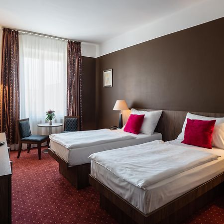 Hotel Harmony Praga Esterno foto