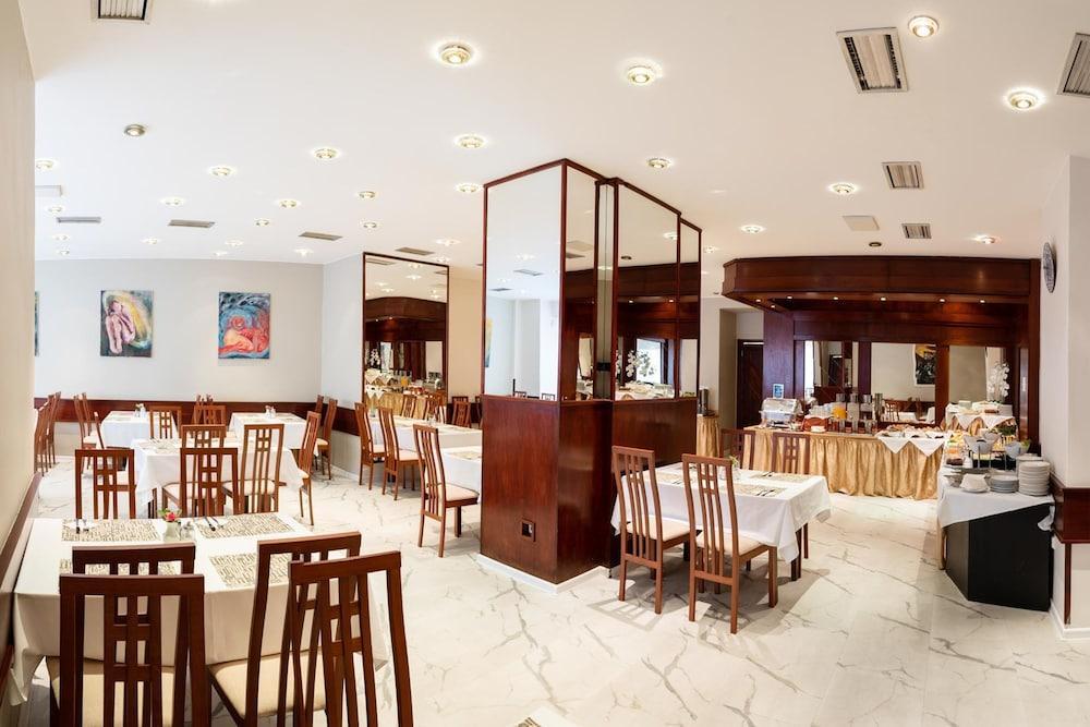 Hotel Harmony Praga Esterno foto