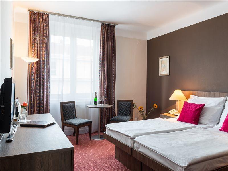 Hotel Harmony Praga Esterno foto