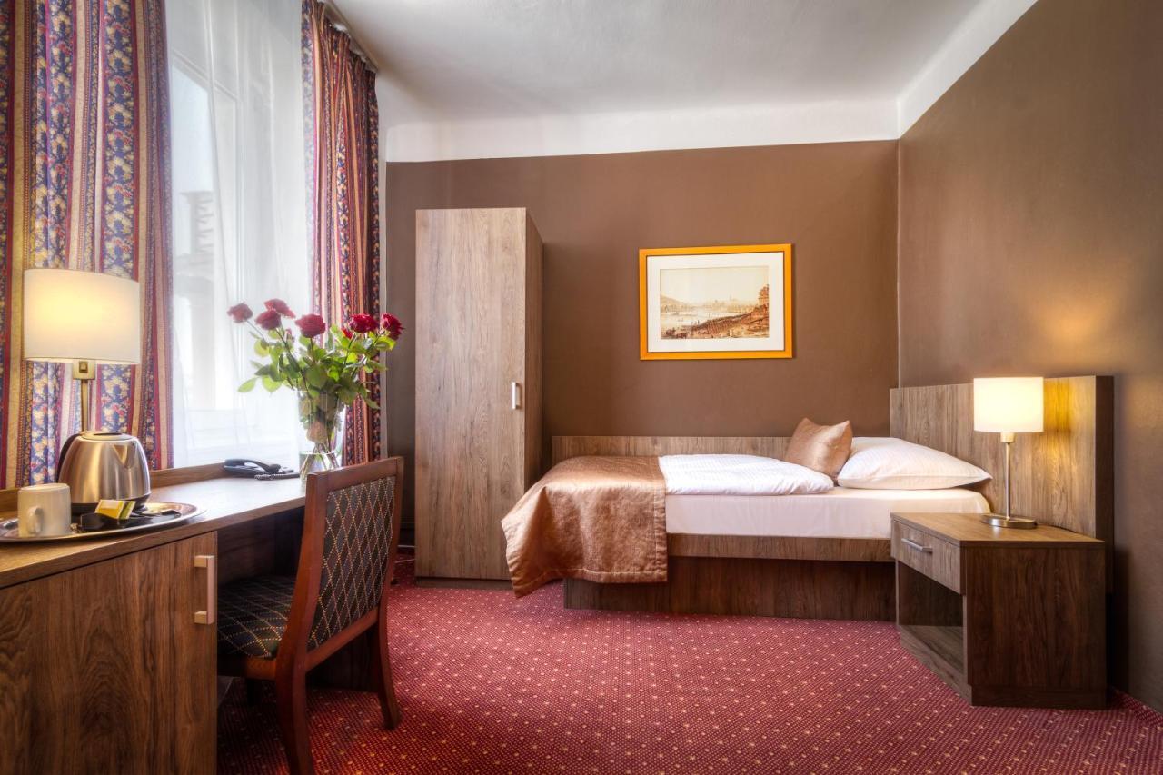 Hotel Harmony Praga Esterno foto