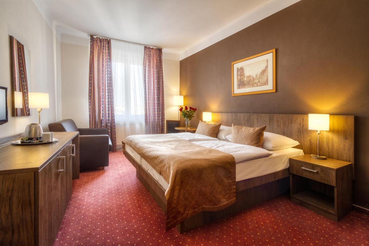 Hotel Harmony Praga Esterno foto