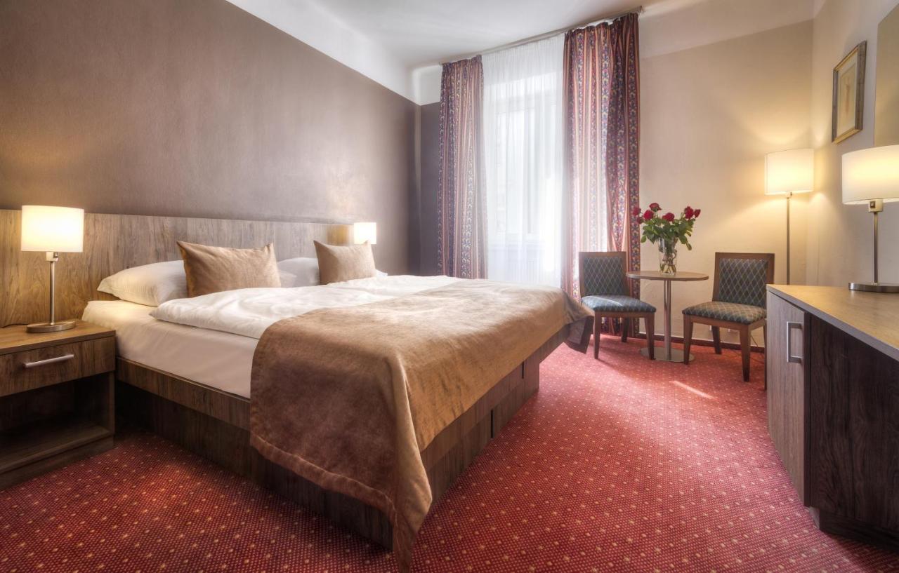 Hotel Harmony Praga Esterno foto