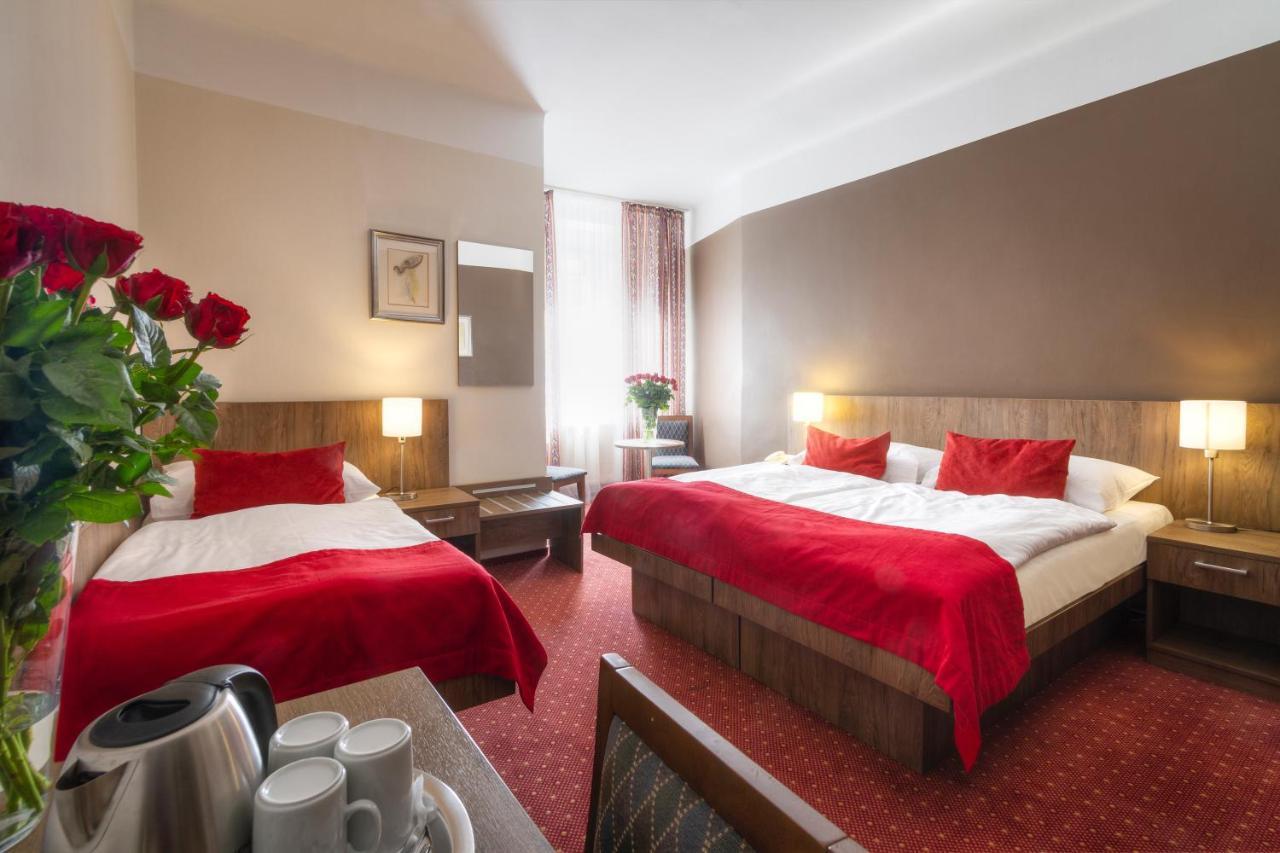 Hotel Harmony Praga Esterno foto