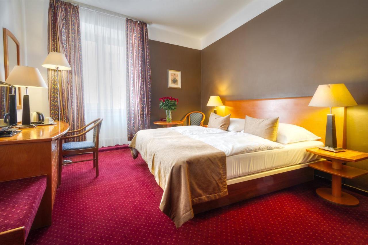 Hotel Harmony Praga Esterno foto