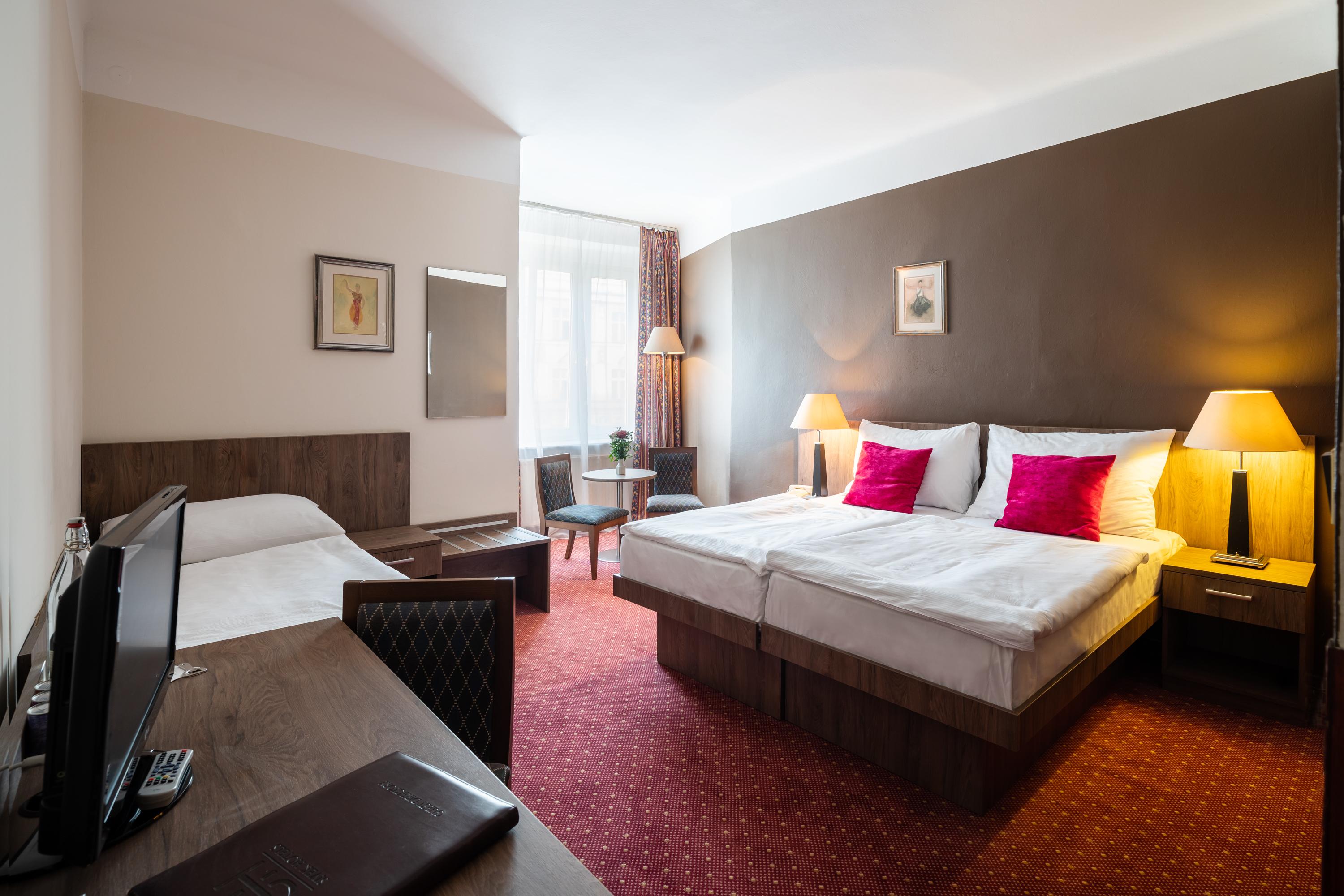 Hotel Harmony Praga Esterno foto
