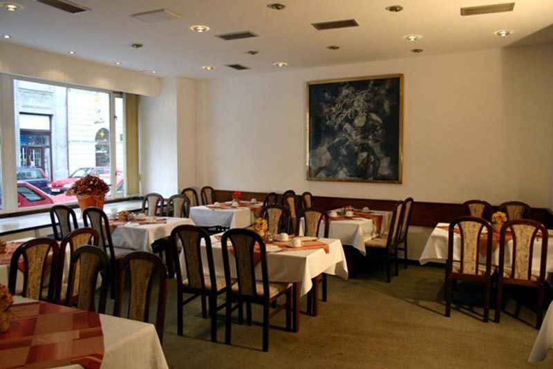 Hotel Harmony Praga Esterno foto